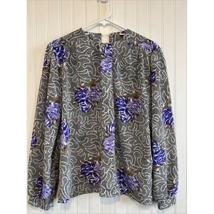 vtg Ms. 12 West Women Size 12 Blouse purple Floral Oyster Button